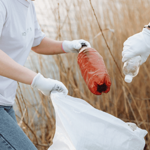 Are disposable gloves recyclable?